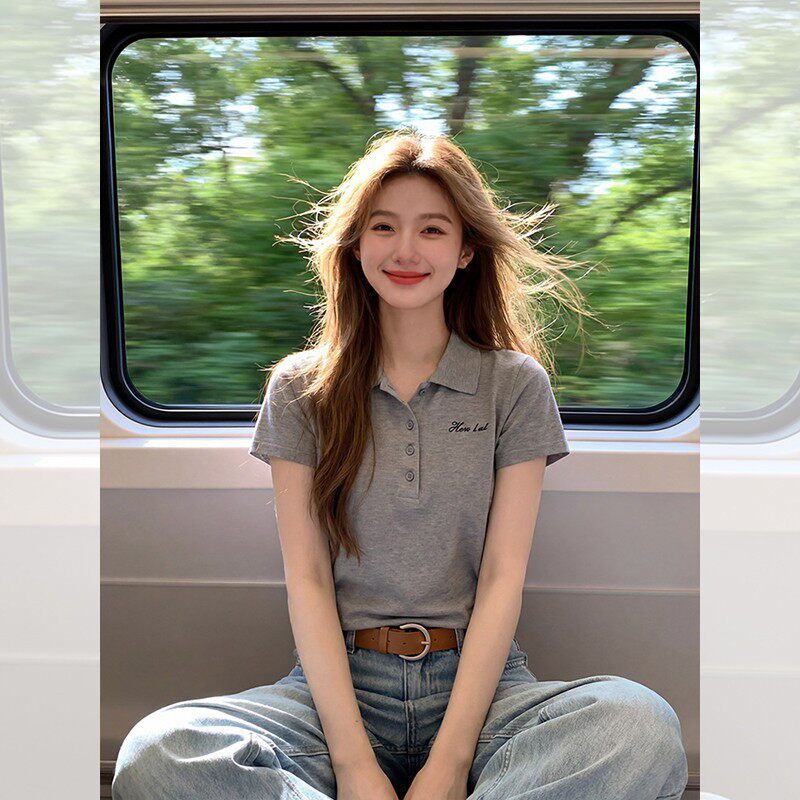 灰色针织polo衫正肩短袖t恤女夏季设计感小众修身短款翻领上衣薄
