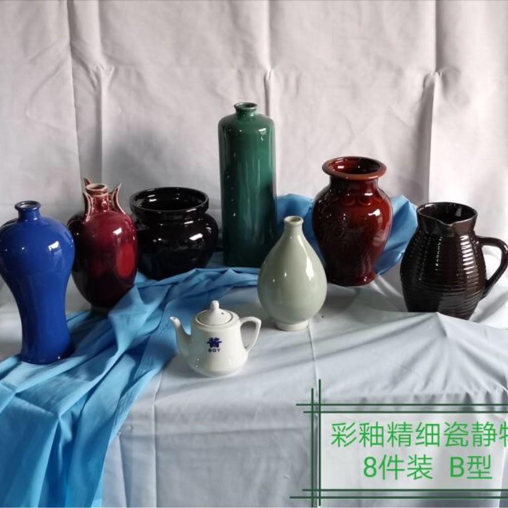 学生铅笔素描，水粉颜料，水彩颜料，油画作品等彩陶静物