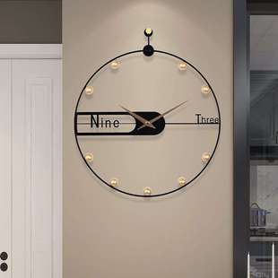 ?上挂钟挂挂墙餐厅静音沙发简约个性挂钟时尚网红新款餐厅现代墙