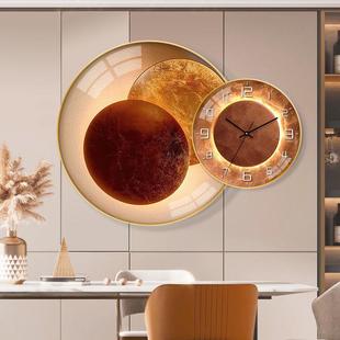 餐厅钟表装饰画客厅创意挂钟壁画现代轻奢饭厅装饰时钟壁画