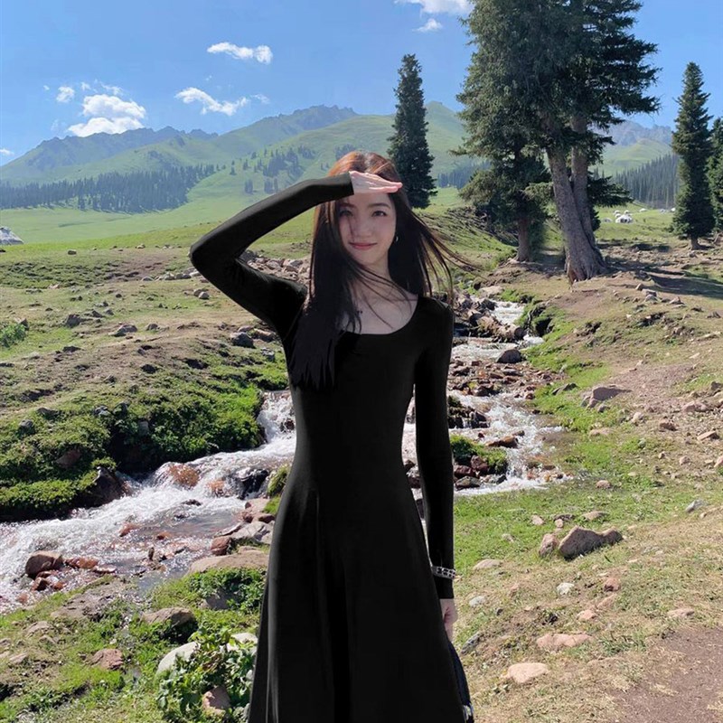 棉罗纹方领黑色连衣裙女长袖2024秋季内搭打底裙收腰显瘦a字长裙