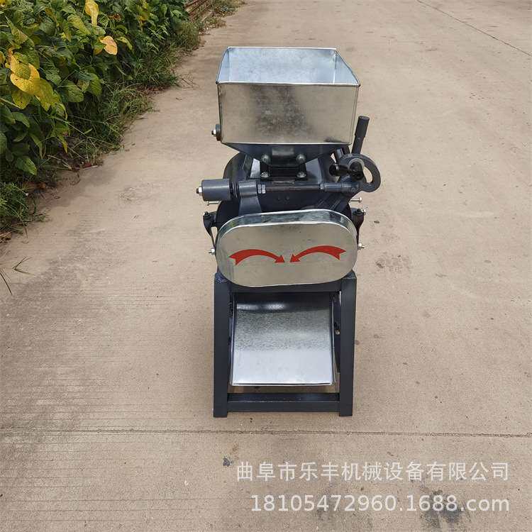 对辊式小型五谷杂粮挤扁机 电动家用杂粮挤扁机 28型花生破碎机