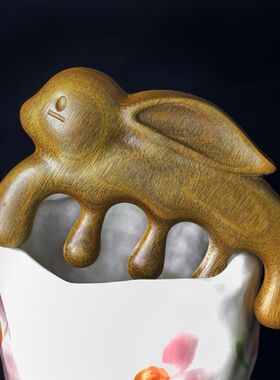 (兔神)天然绿檀经络头疗玉檀香木保健按摩梳刮痧通乳木梳子养生