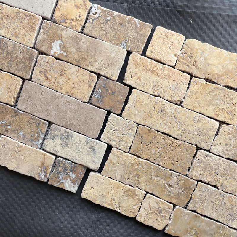 天然米黄莱姆石长条马赛克墙贴餐厅咖啡店商铺门头别墅背景墙瓷砖