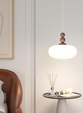 中台古奶油风约创意鹅卵石餐桌岛多头吊67567灯现代简卧头室床小