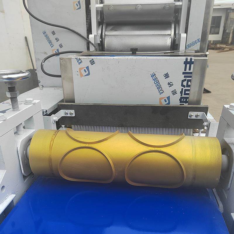 工大型商全用自动饺皮机一体成型馄饨皮机馄饨皮机子仿手95762擀