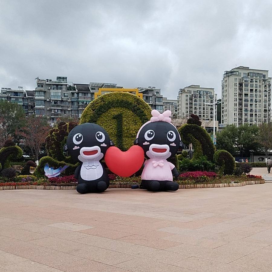 定制厂家人直运动会卡物通娃娃偶气模企业吉祥logo模型活动销道具