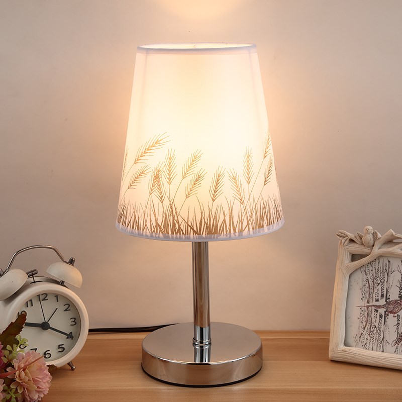 现代简约遥控冷暖调光卧室床头温馨学习护眼书桌看书创意欧式台灯