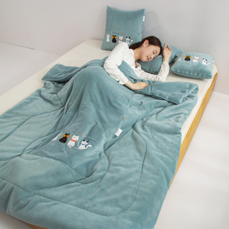 抱枕被加厚保暖办公室空调毯子两用二合一午睡折叠车载靠枕