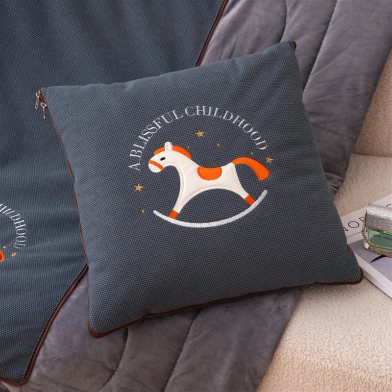 202新款小马款抱枕被两用沙发靠枕办公室靠垫午睡汽车载客厅床上