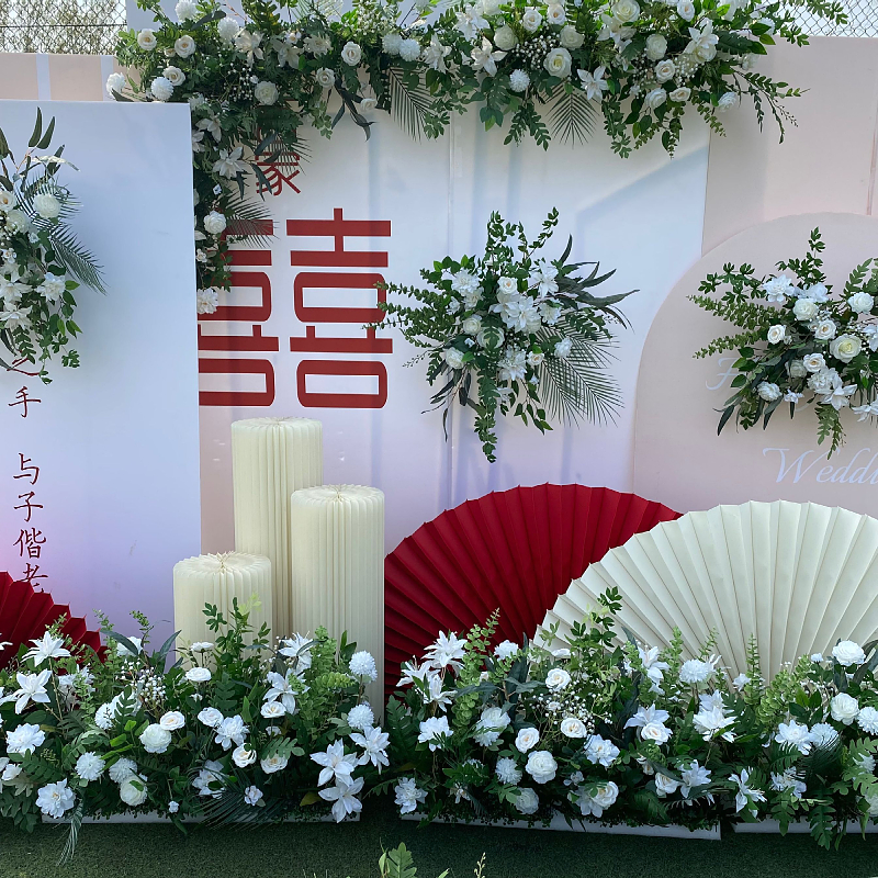 新款森系婚庆花排地排花婚礼花柱绿色花艺绿白路引花仿真花道具