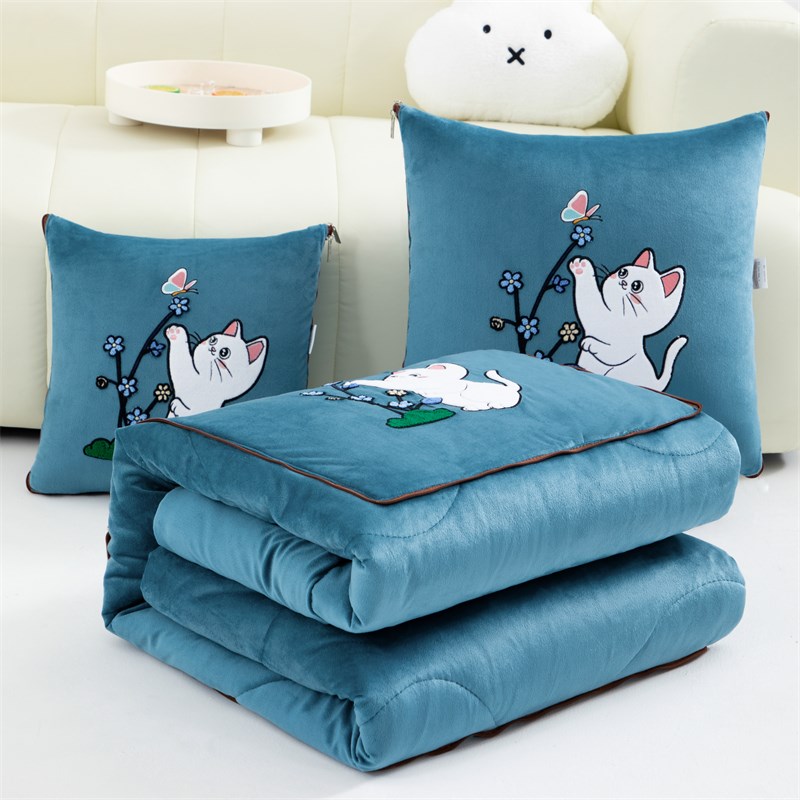 加厚抱枕被子两用珊瑚绒汽车靠垫枕头被办公室沙发午休折叠空调被