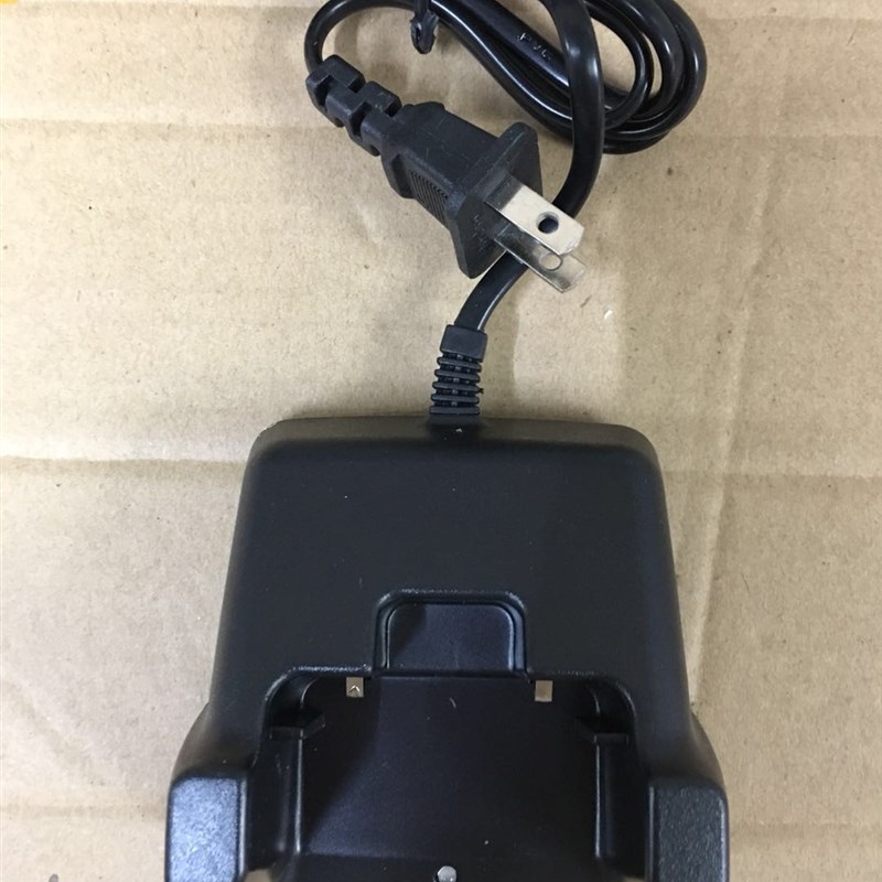 东坤对讲机配件DK-408/418/428/438/458/468背夹 电池充电器 耳机