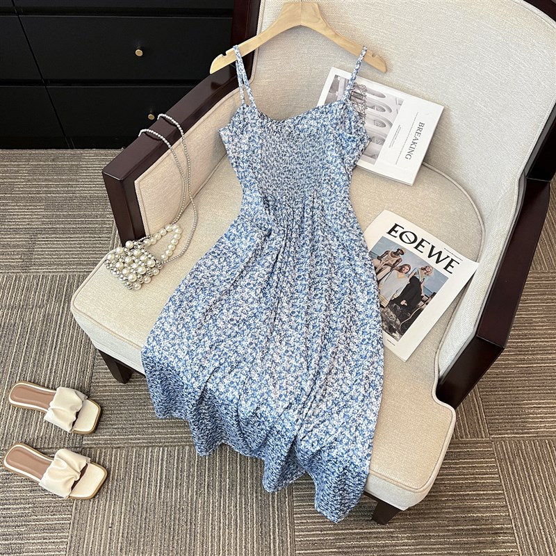 捡漏碎花连衣裙女装小个子夏季海边度假高个子到脚踝收腰吊带长裙