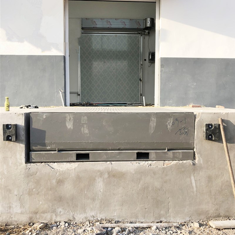 8吨 固定式登车桥电动月台码头装卸升降台保税区搭桥仓库装卸平台