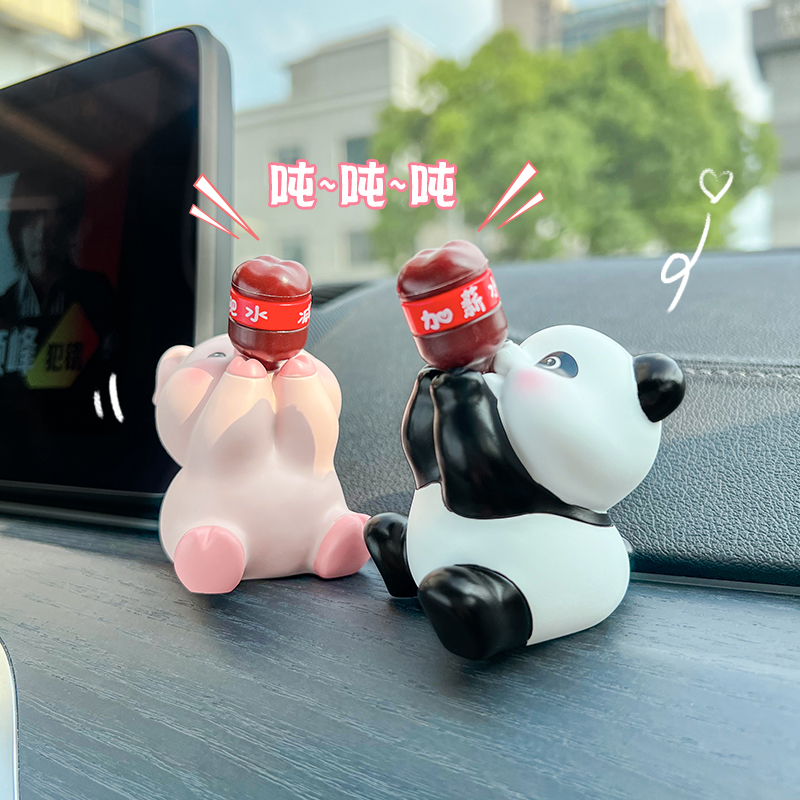 车载饰品快乐吨吨猪摆件创意可爱汽车内中控台卡通公仔装饰品大全