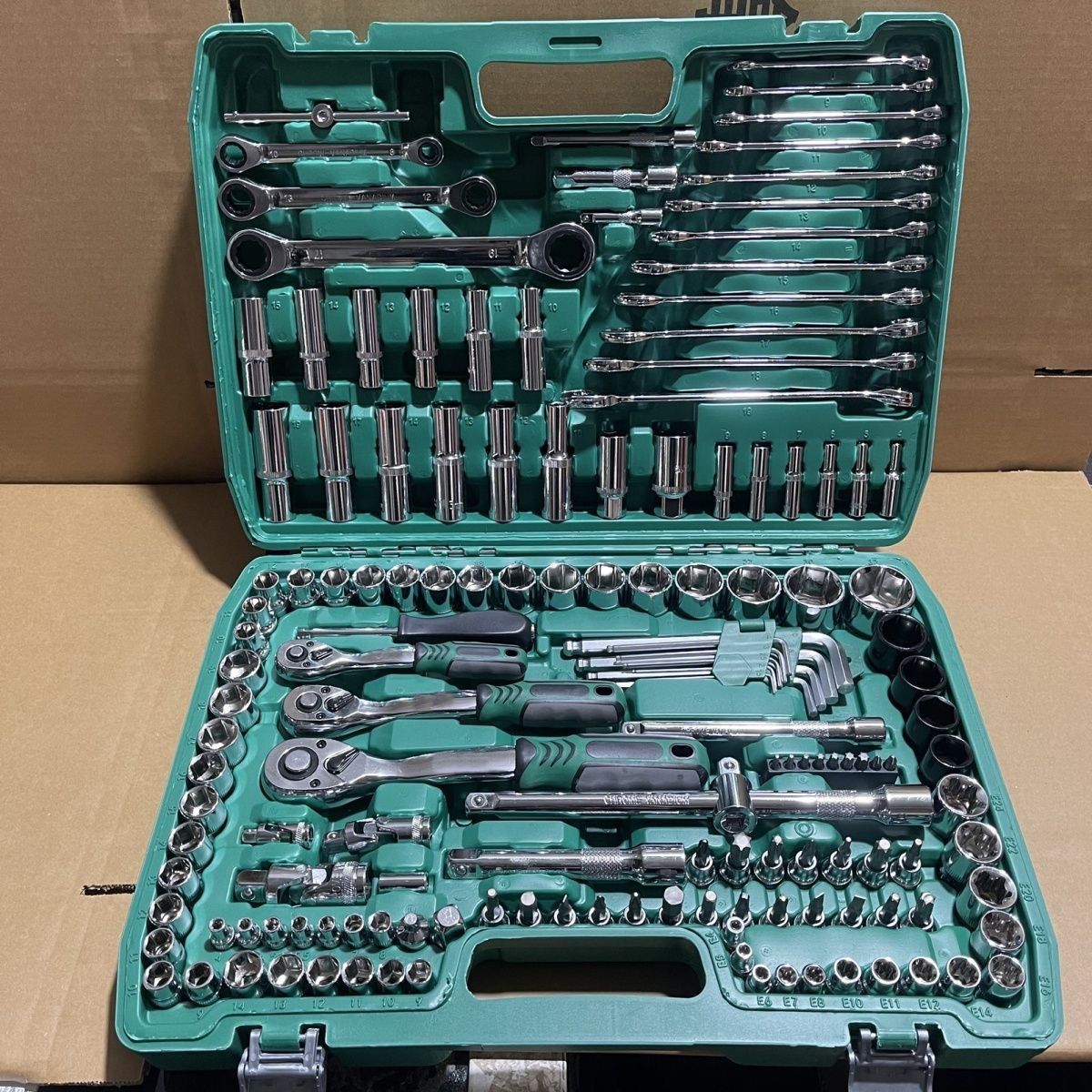 150件套汽修工具套装套筒扳手组合工具维修工具修车汽车维修跨境