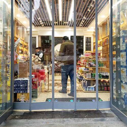 四季厂房超市YRO断门隔帘设备防软尘帘磁折性自吸可叠透明门帘窗