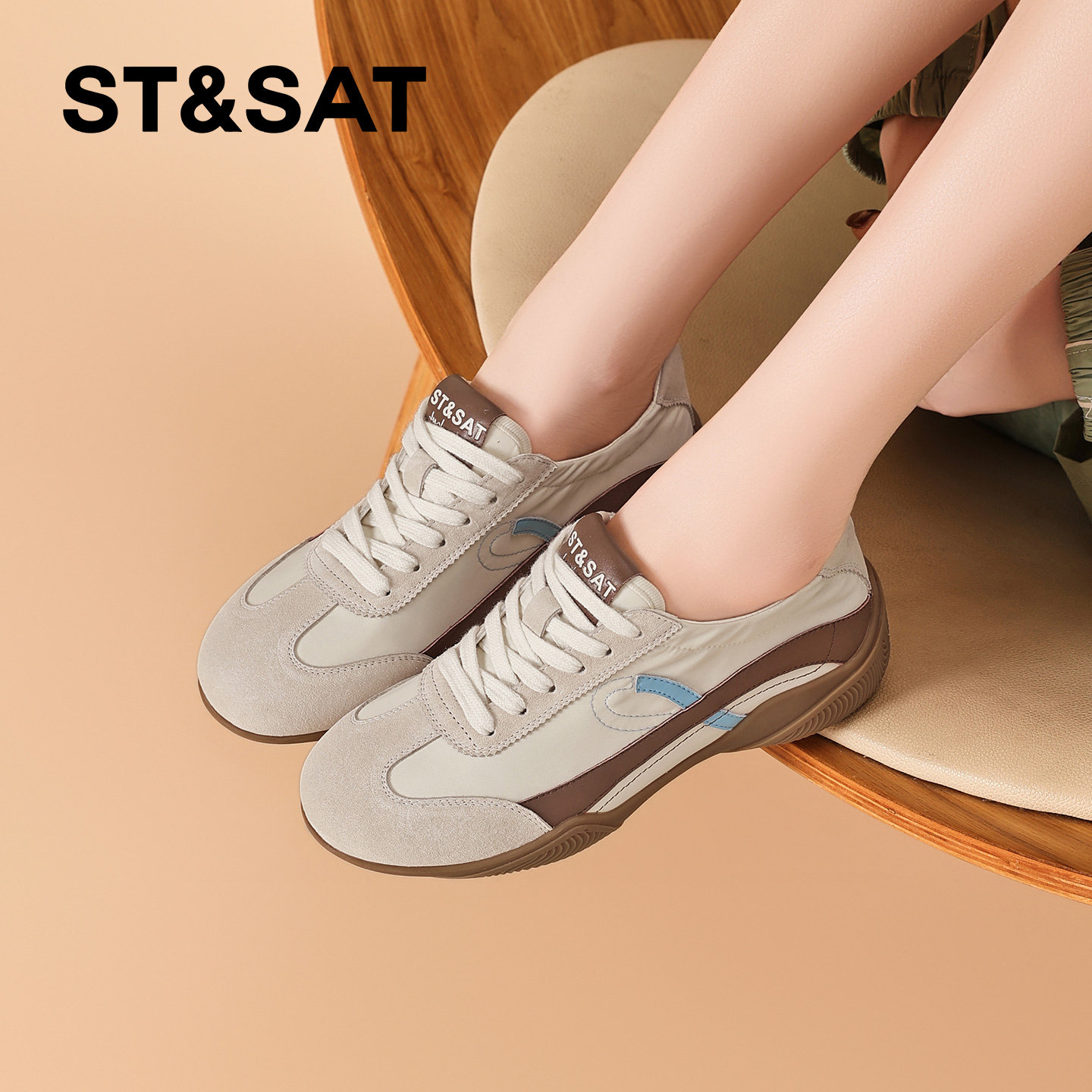 星期六时尚休闲鞋新款德训鞋软底不累脚学院风超轻便舒适女运动鞋