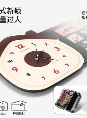 中古风客厅入衣户钟表衣钩门口玄关进门钥匙挂收纳衣服包帽置UVZ