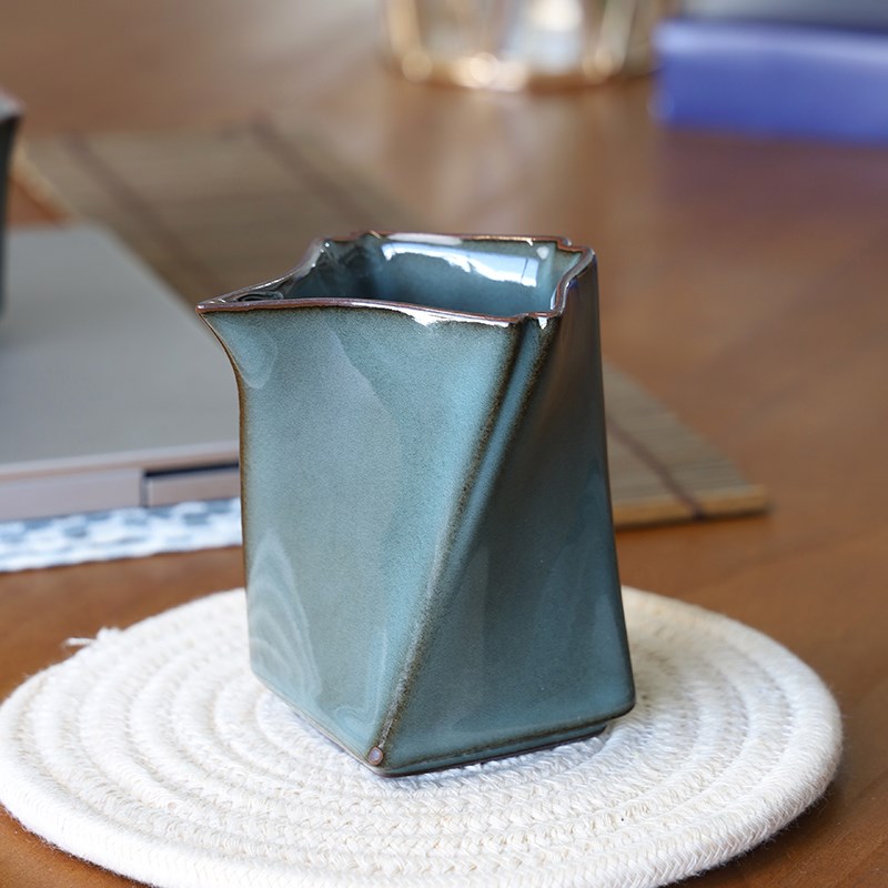 龙泉手工铁胎茶具公道杯青瓷茶海分茶器小号功夫茶具配件耐热倒茶