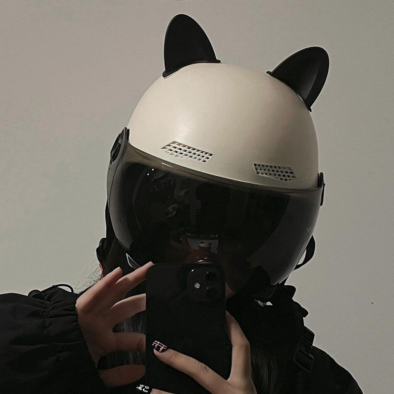 头盔电动车女四季通用不压头发夏季骑行防晒猫耳朵安全帽高颜值男