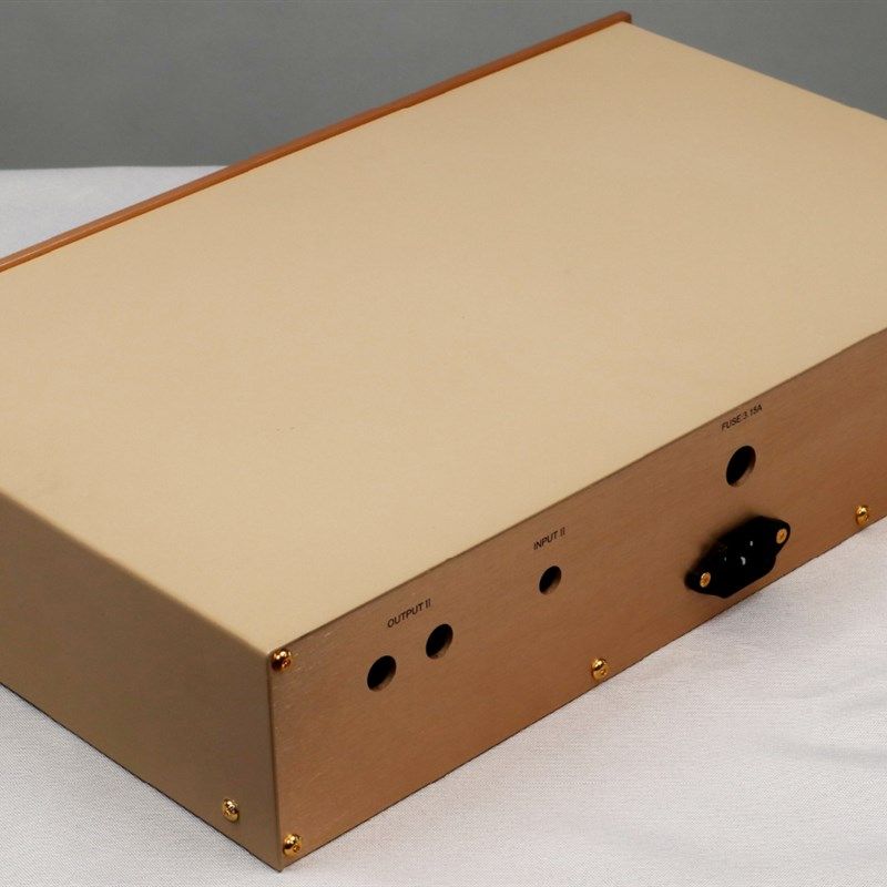 铁铝混合的FM300A功放机箱后级机箱