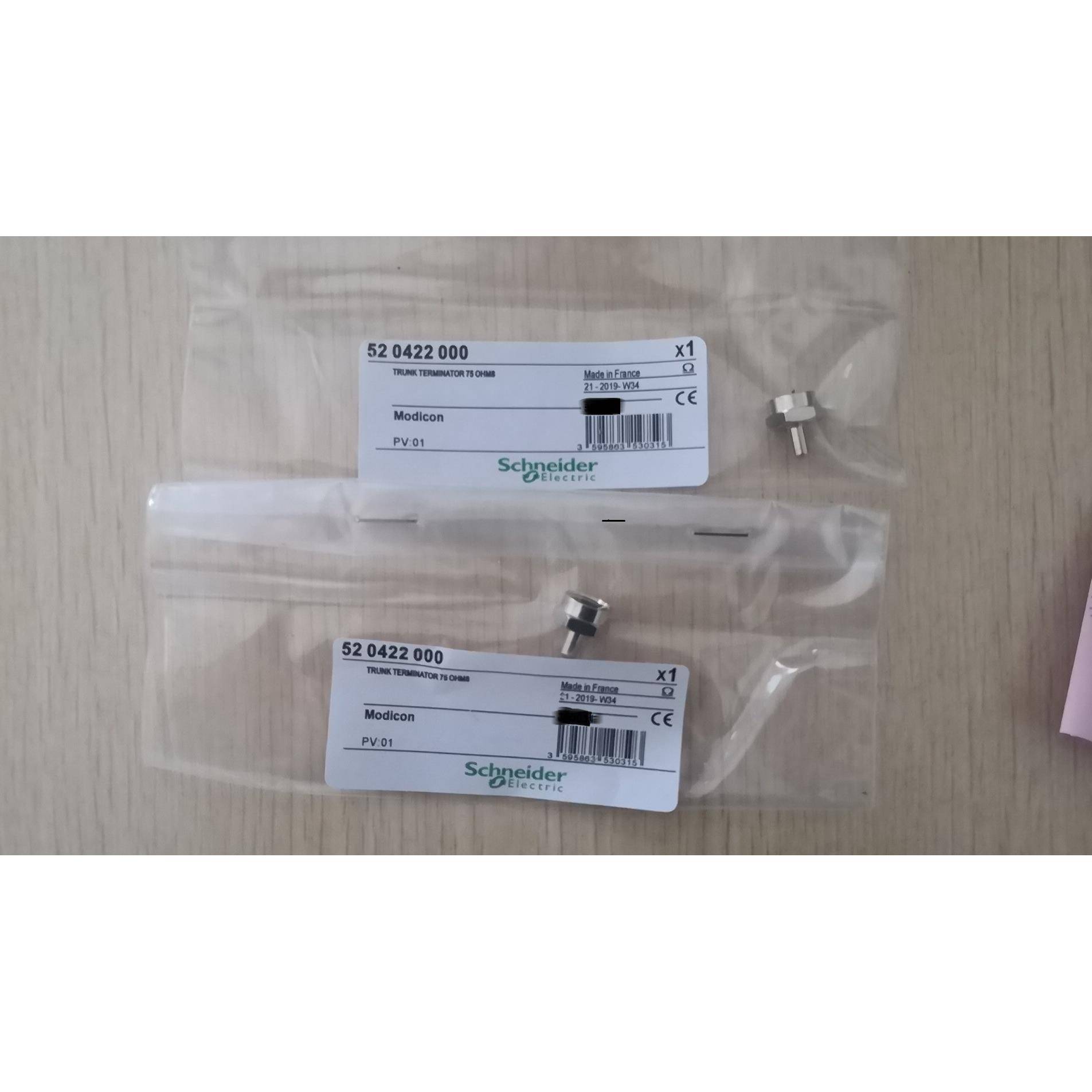 F连接器490RIO00211 用于 RG-11