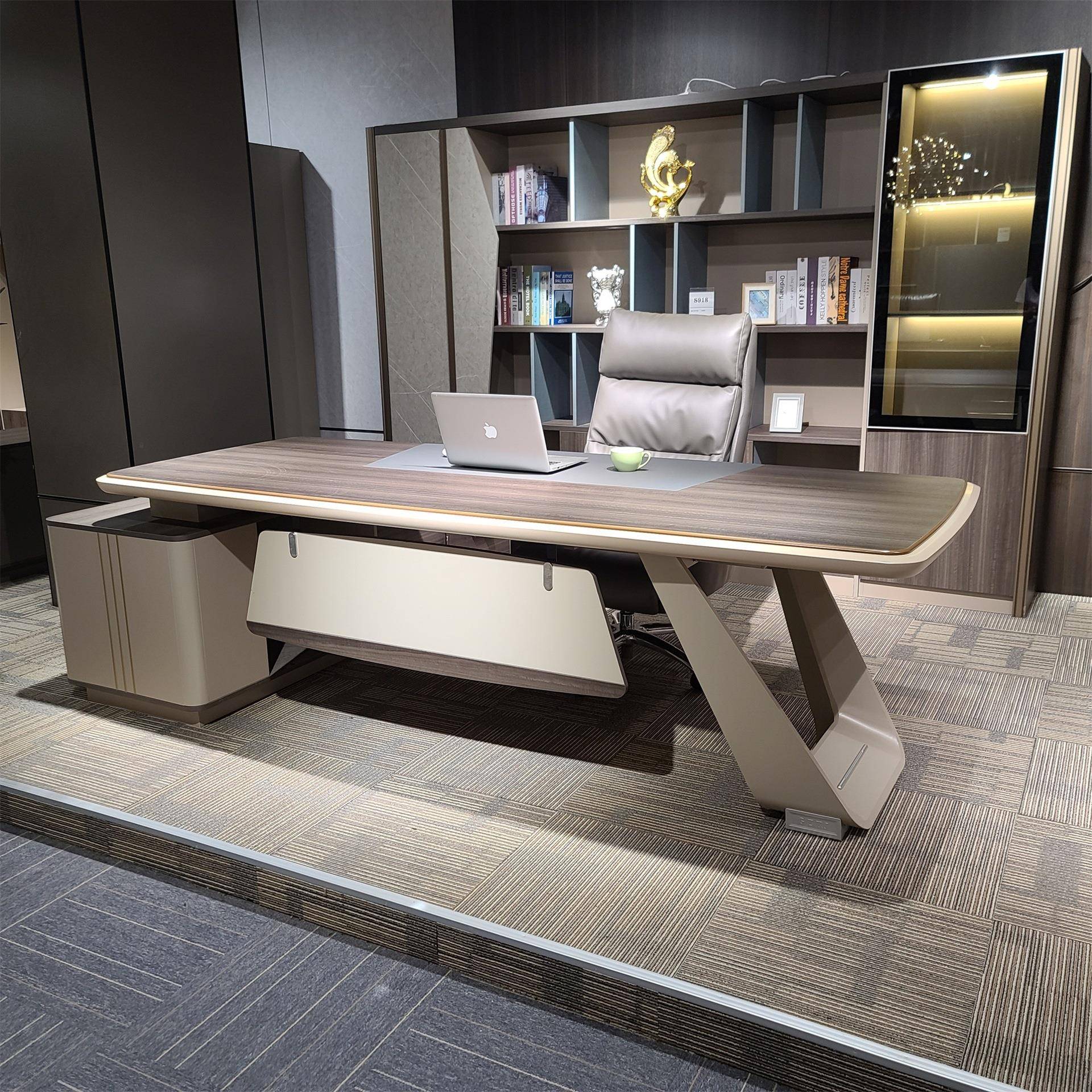 办公桌简约现代办公室桌椅组合轻奢经理总裁单人桌子大班台老板桌