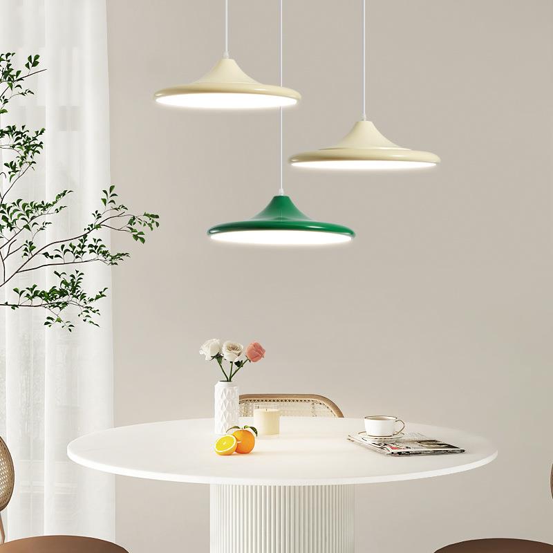 2024新款餐厅吊灯现代简约创意飞碟灯设计师创意护眼餐桌饭厅吊灯