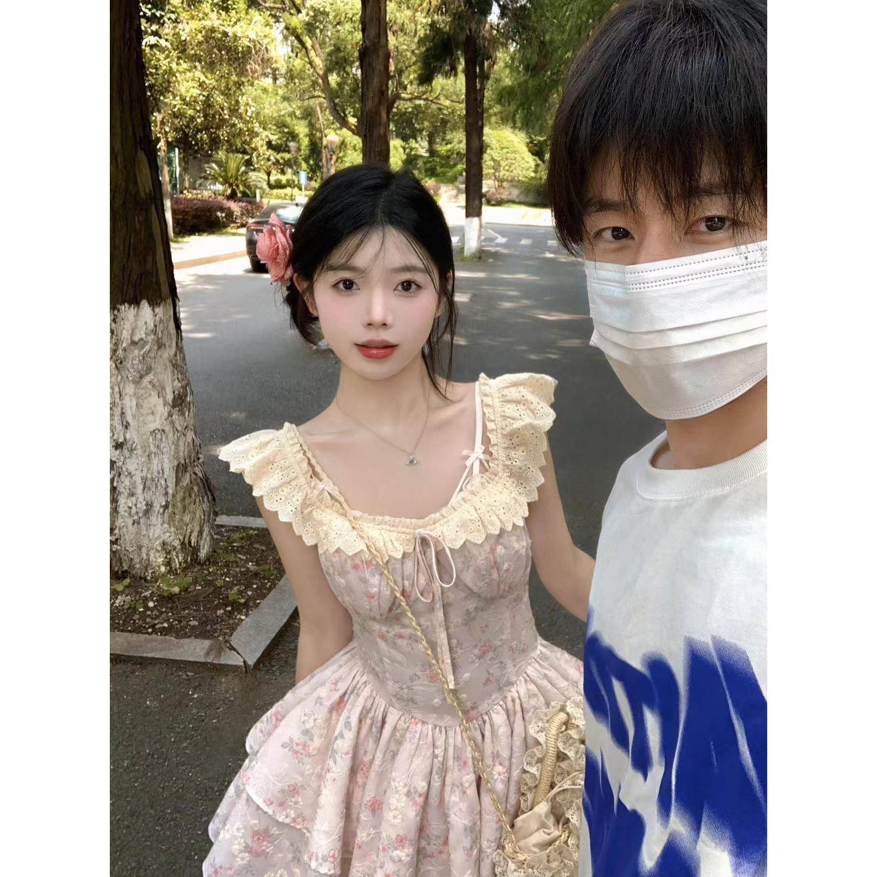 老树甜辣女孩小妇飞袖BCH温柔风格身修花腰方领公主裙泡芙裙的女