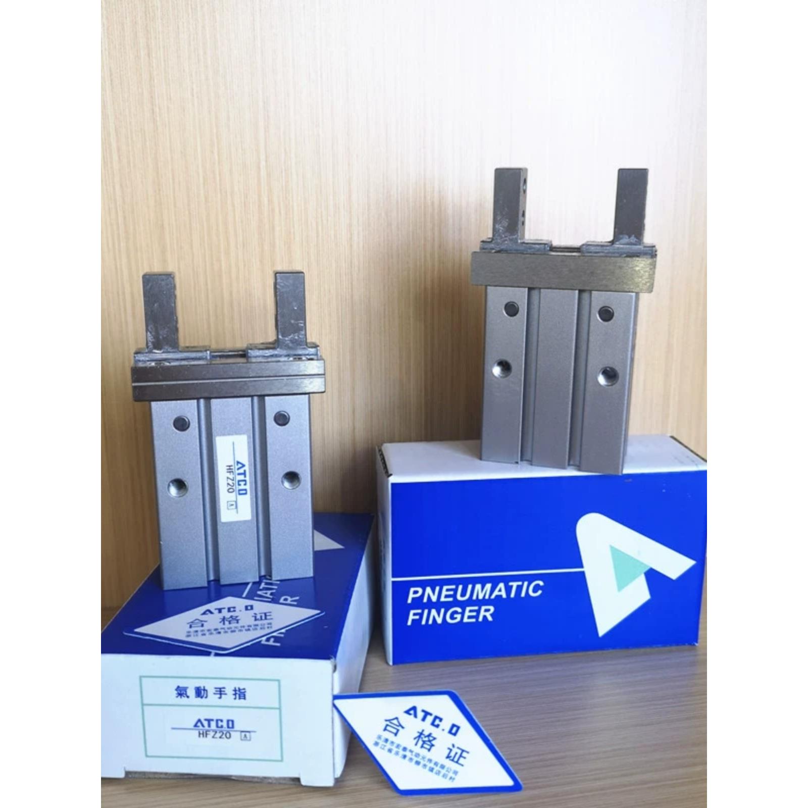 动平行手指气缸HFKL导轨T加长HFZQLJ/H6FZ/10/HF气K16/20/25