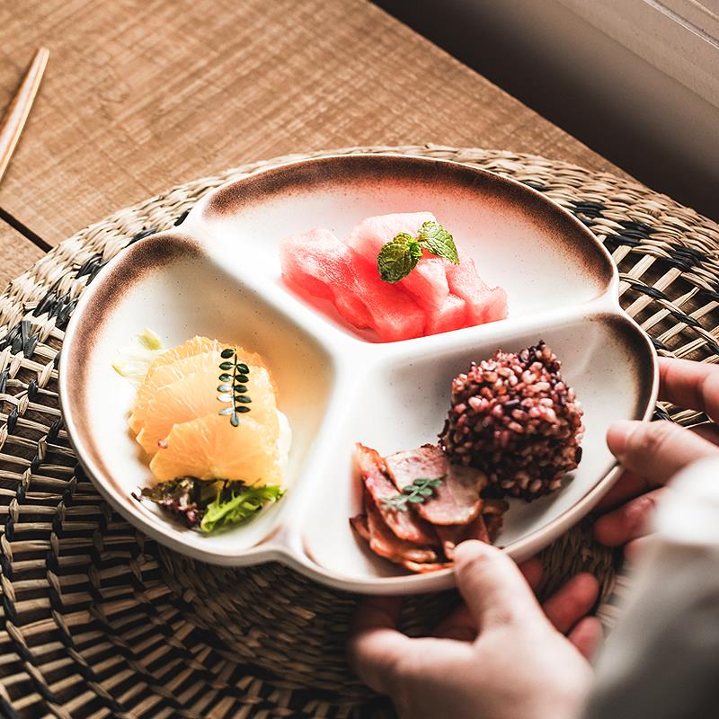 陶瓷三格盘DQA分盘子家格用定量盘子餐减脂减日肥专用早餐盘式分