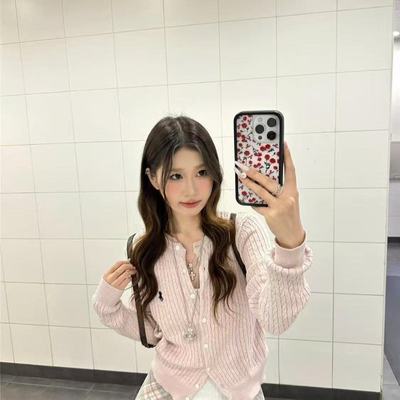 粉色温柔风甜美长袖单排针织开衫