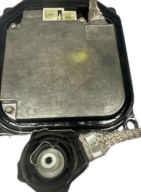 D4S596-51050适用丰凯美瑞汽车日D2D4行前大8灯7氙气灯hid田安定