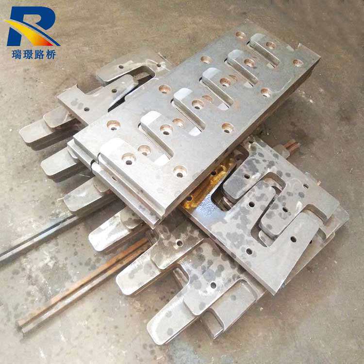 桥梁钢板梳齿型伸缩缝240型SF梳型钢板桥梁伸缩装置梳齿型伸缩缝
