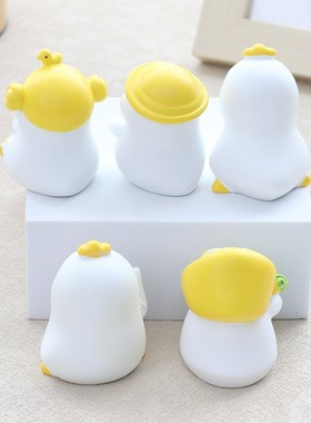 创意可爱白色小鸡摆件工位桌面园艺车载蛋糕装饰品送女生朋友礼物