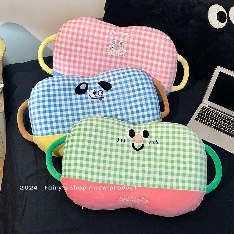 可爱抱枕办公室座椅腰靠午睡猫肚枕头学生宿舍椅子靠背护腰靠垫