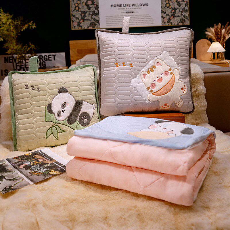 抱枕被子两用车载枕头靠背毯子二合一加厚办公室午睡沙发靠枕折叠