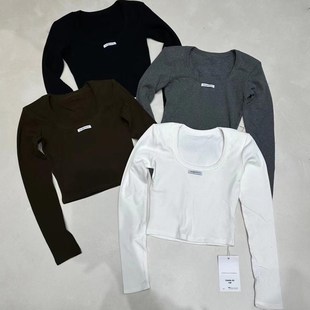 熙8078 女上衣短款 1秋冬新款 显瘦加绒加厚打底衫 T恤 U领垫肩修身 元