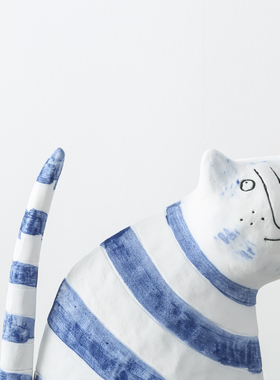 北欧手绘猫咪动物陶瓷摆件桌面玄关博古架酒店别墅样板间软装饰品