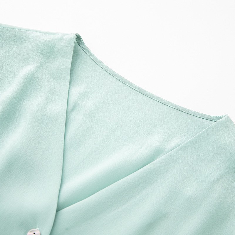 2024春夏款复古水绿色连衣裙气质V领短袖收腰法国小众桔梗中长裙