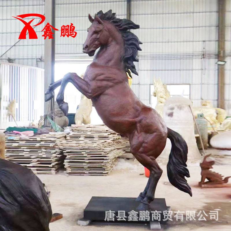 大型铸铜马踏飞燕雕塑铜奔马飞马户外景区广场八骏铜马摆件厂家