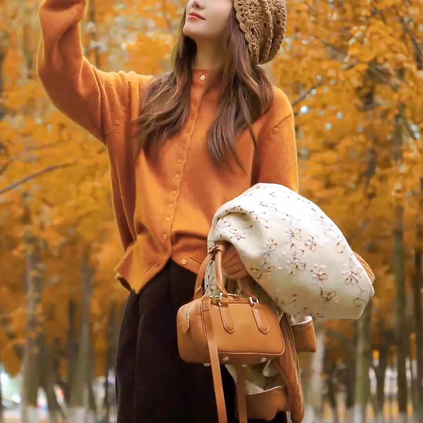 秋季氛围感一整套穿搭女2025新款纯色针织衫+灯芯绒阔腿裤两件套