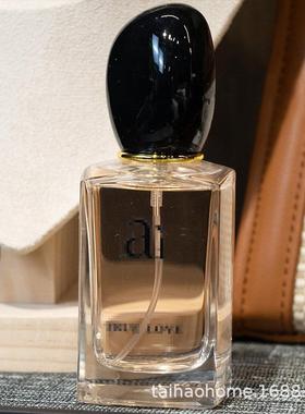 tb-63578样板间现代样房板间衣帽间设摆道具手包耳环衣柜饰装套装