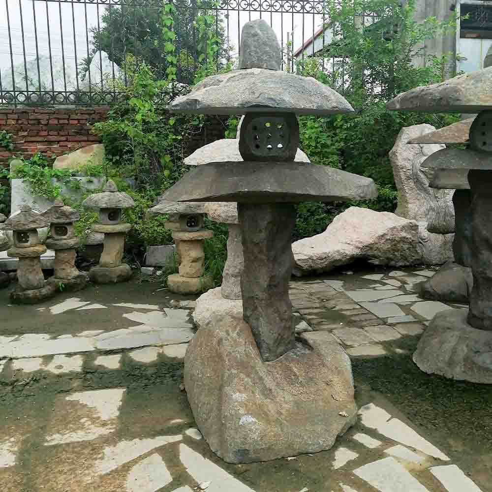 石雕石灯笼仿古青石头草坪照明石灯塔日式庭院景观落地摆件