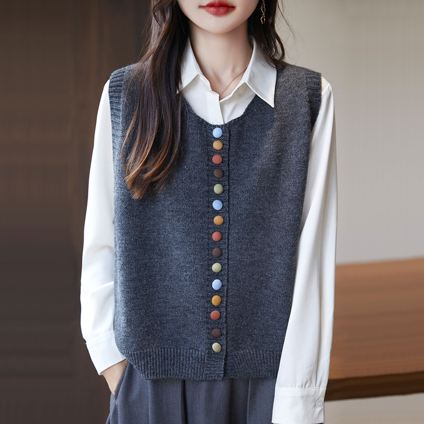 圆领无袖羊毛针织马甲背心女