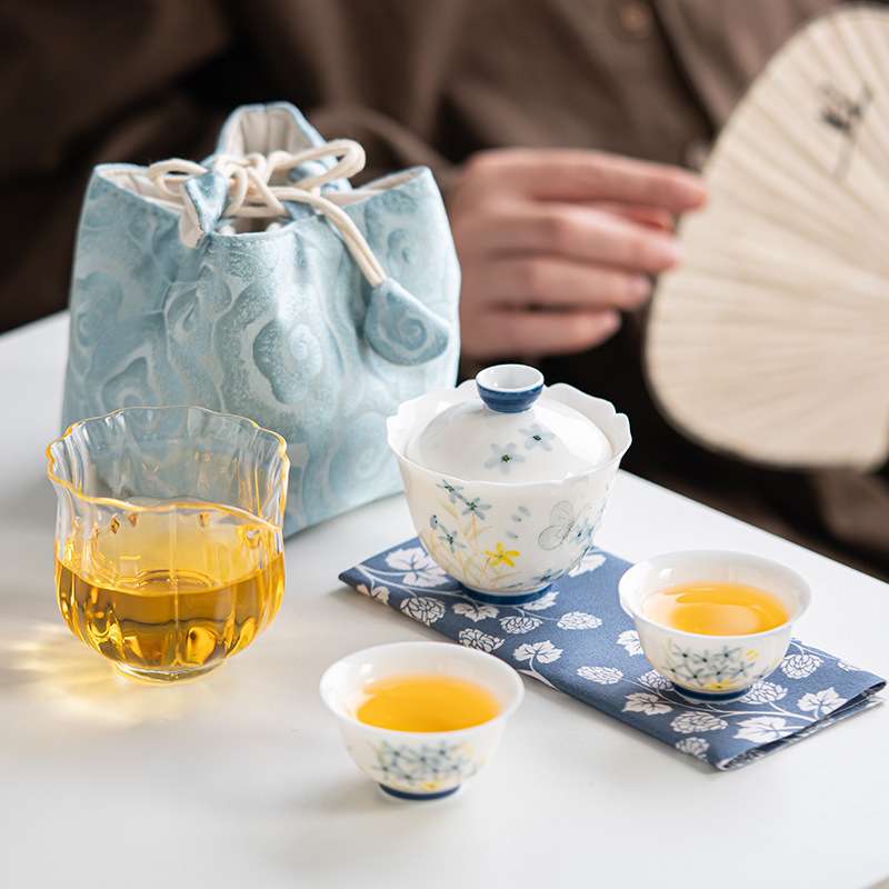 手绘花影蝶语盖碗快客一壶两杯 釉下彩功夫旅行茶具布袋收纳