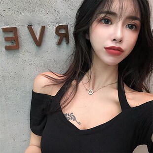 一字领挂脖漏锁骨露肩上衣夏季性感紧身黑色显瘦t恤女短袖打底衫