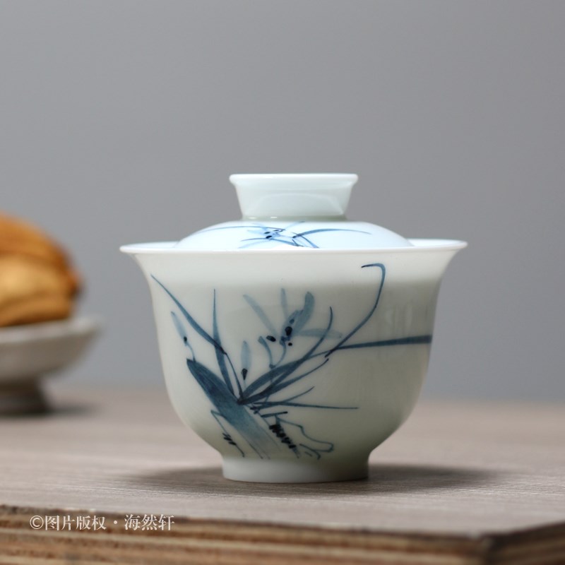 釉下彩手绘兰花草兰天青花盖碗茶杯功泡茶碗 潮州茶具盖瓯 薄胎